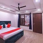 Hotel O Pari Residency
