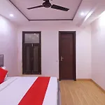 Hotel O Pari Residency