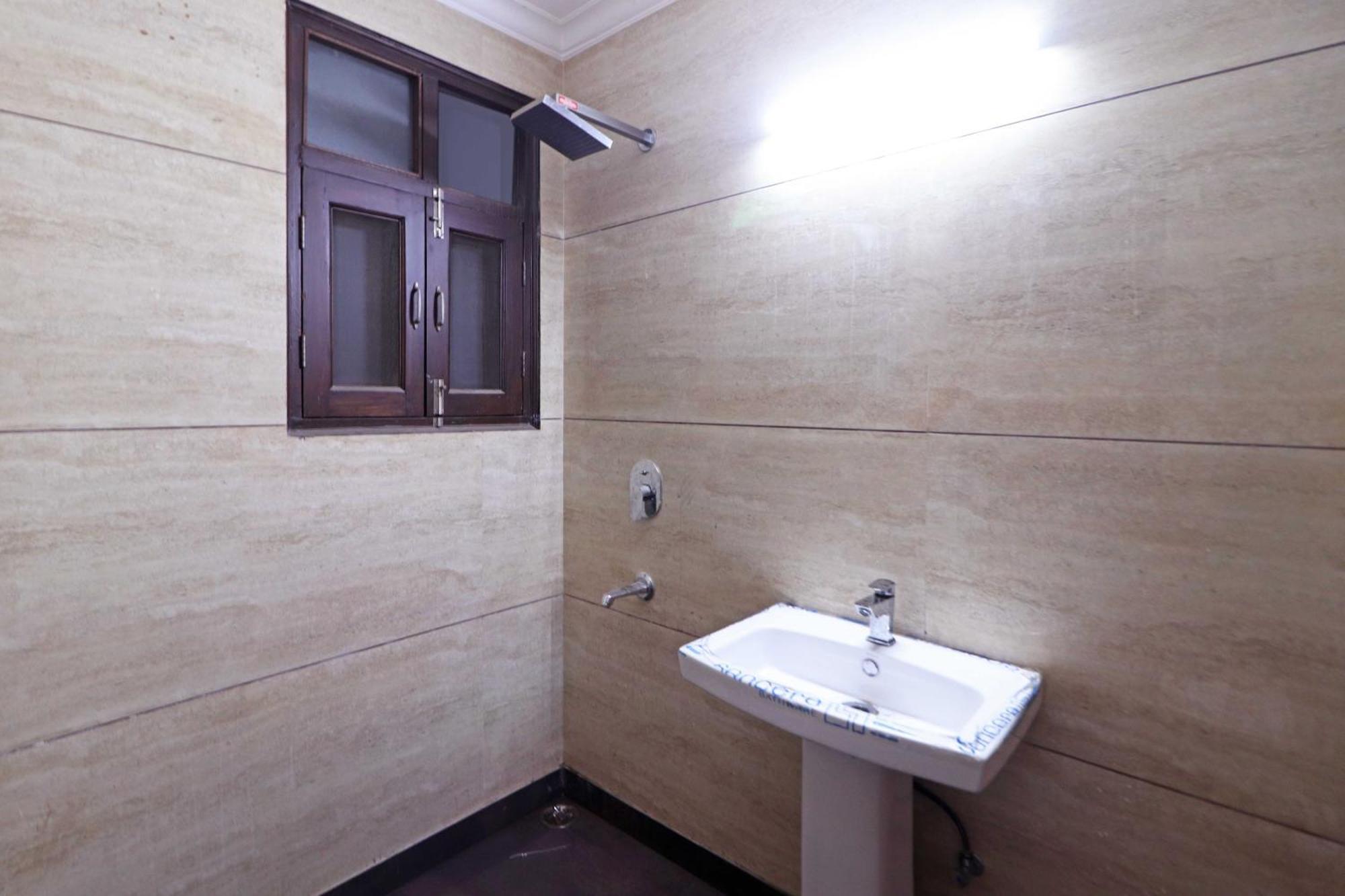 O Pari Residency 3* New Delhi
