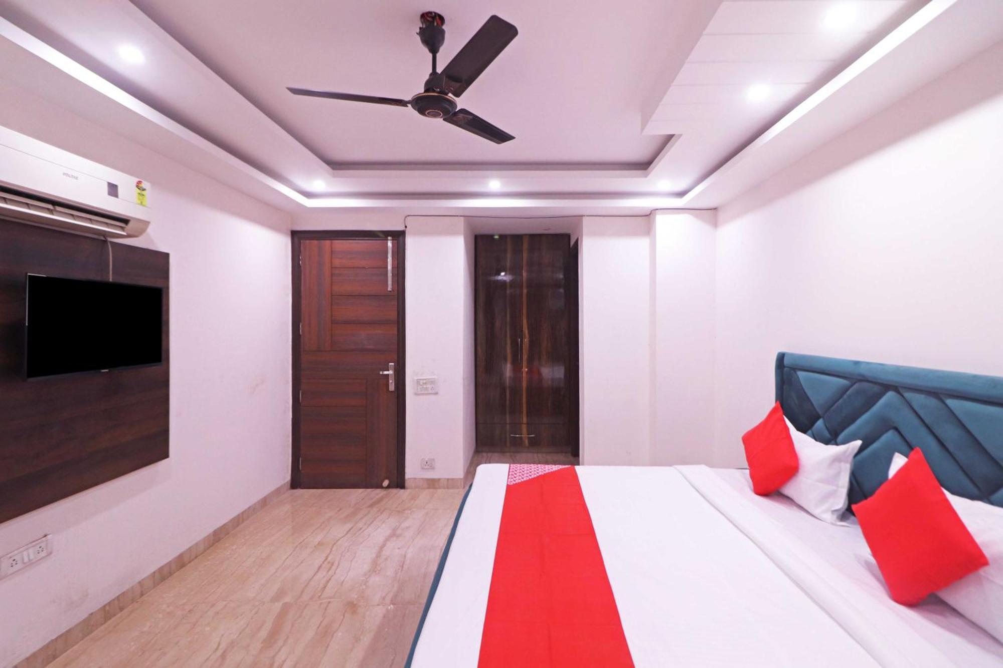 Hotel O Pari Residency New Delhi